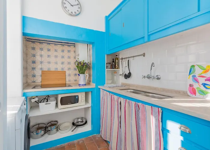 Apartamento Soalheiro No Bairro Alto / Chiado