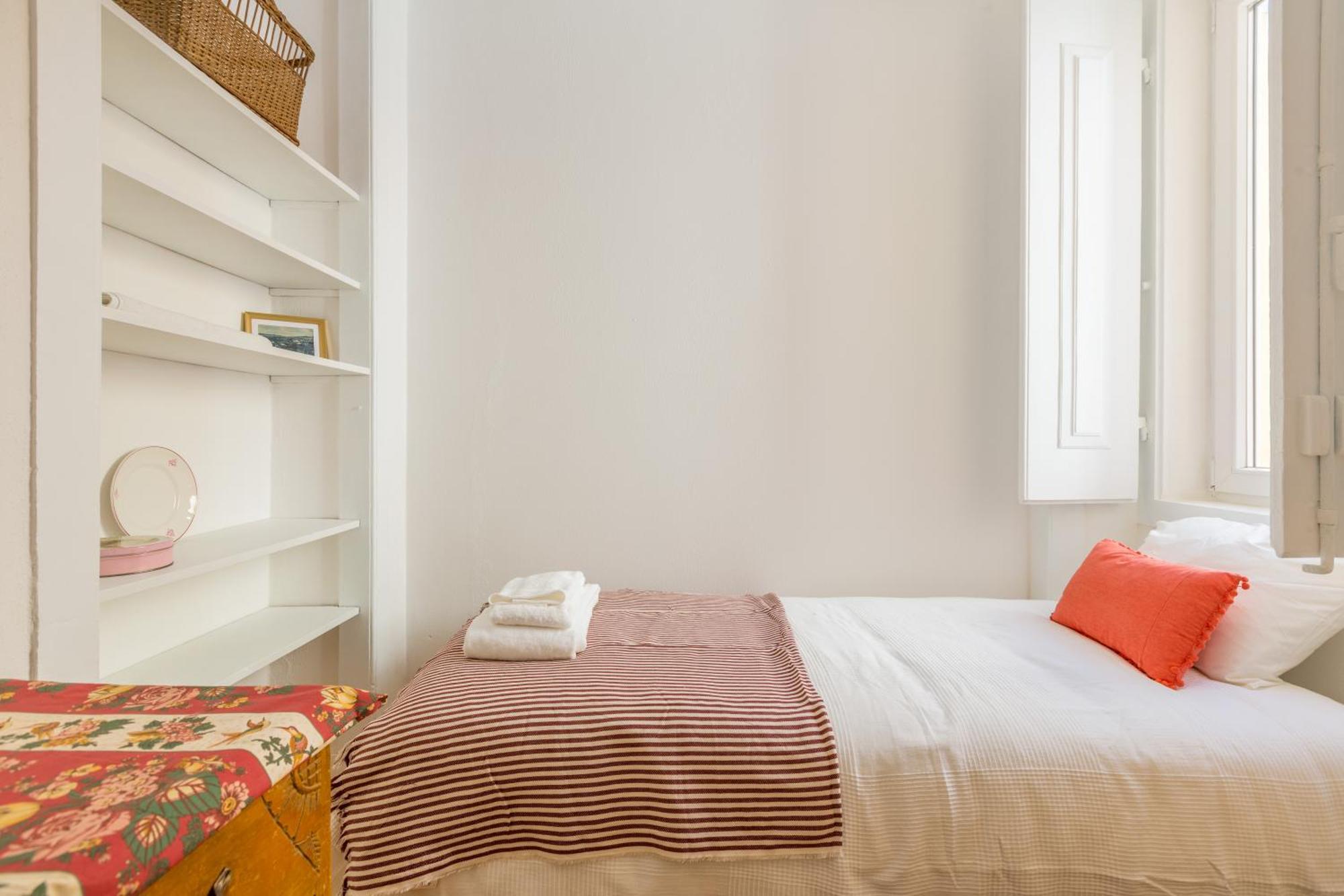 Apartment Soalheiro No Bairro Alto / Chiado
